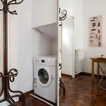 Campanella Attic شقة